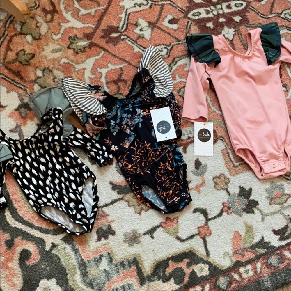 Toddler bodysuits (3)